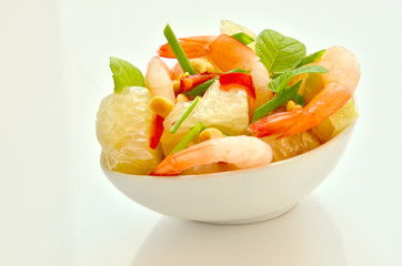 Thai pomelo and prawns salad