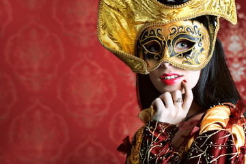golden bonnet