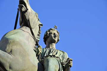 STATUA DI POLLUCE, PIAZZA CASTELLO, TORINO, PIEMONTE, ITALIA