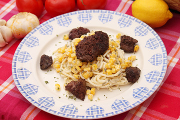 Pasta mit Geflügelleber