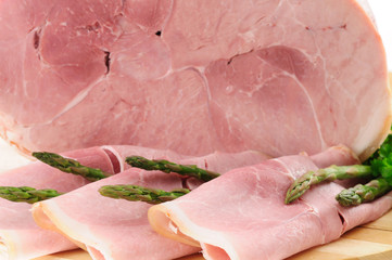Ham slices and asparagus