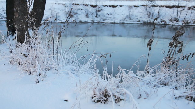 Winter landscape sequence. Dolly shot