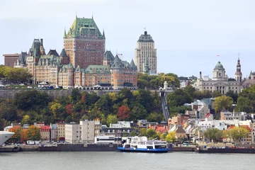 Badezimmer Foto Rückwand Quebec city skyline and Saint Lawrence River in autumn © vlad_g