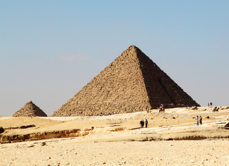 Fototapeta na wymiar Пирамиды