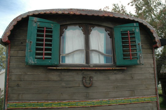 roulotte de gitans aux Ste Maries de la Mer