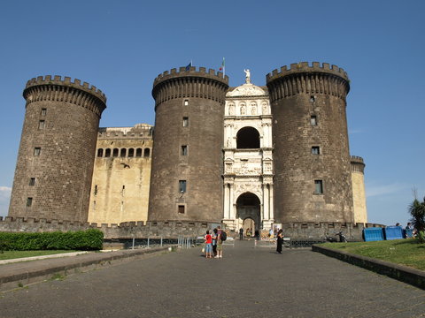 CASTILLO MASCHIO ANGIONIO