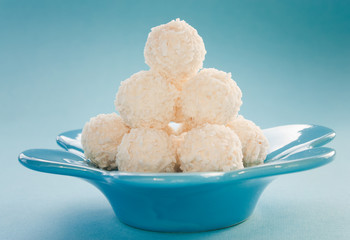 Coconut cookies