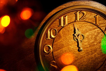 five minutes to New Year