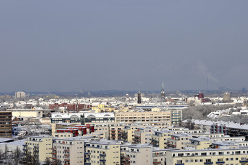 Köln im Winter - Blick über Köln-Ehrenfeld mit Heliosturm