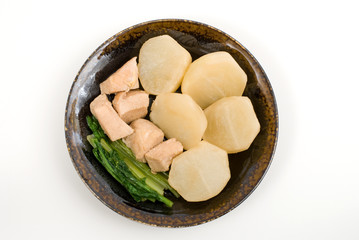 カブと鶏肉の煮物・天目皿盛り