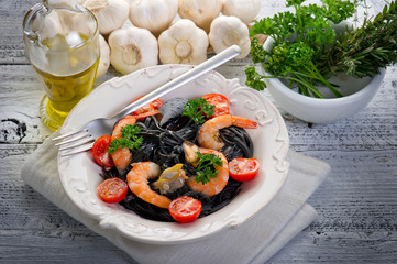 pasta tagliolini ink squid-tagliolini al nero seppia