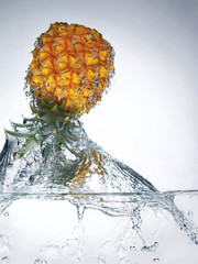 pineapple in water