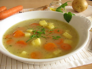 Hausgemachte Kartoffelsuppe