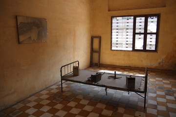 Khmer rouge prison