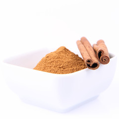 Cinnamon sticks and ground cinnamon