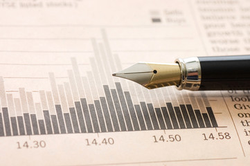 The diagramme and  fountain pen