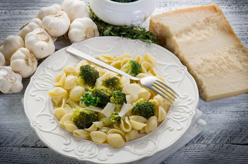orecchiette e broccoli