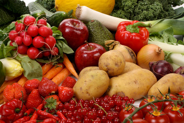 Obraz na płótnie Canvas Composition of several fruits and vegetables