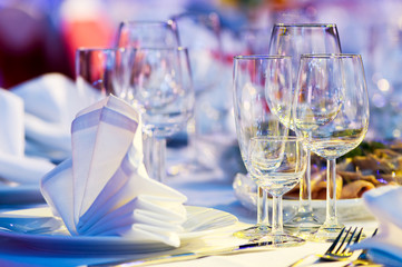 close-up catering table set