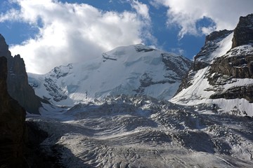 Obraz premium Blüemlisalphorn - Alpen