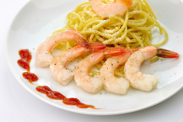 Spaghetti with shrimps