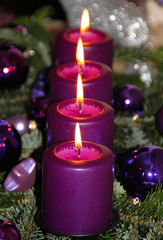 Advent: vier Kerzen