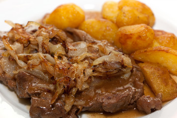 Zwiebelrostbraten