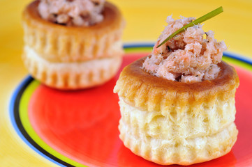 Vols au vent de rillettes de saumon
