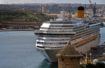Paquebot en escale - La Valette Malte