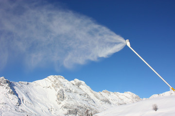 Canon à neige