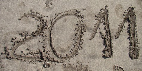 2011 - Schriftzug am Strand