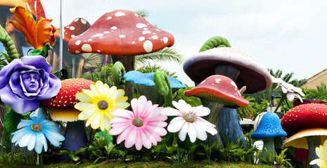 Mushroom in the garden - obrazy, fototapety, plakaty
