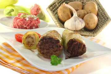 gefüllte Paprikaschoten