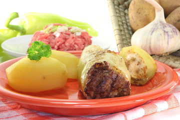 gefüllte Paprikaschoten