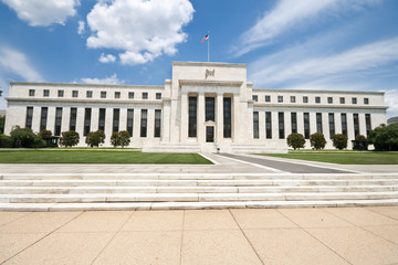 Naklejka premium Federal Reserve Bank Building Washington DC, USA, Blue Sky