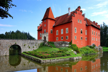 Obraz premium Czech Republic - noted red castle Cervena lhota