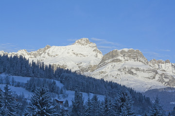 chaîne des aravis