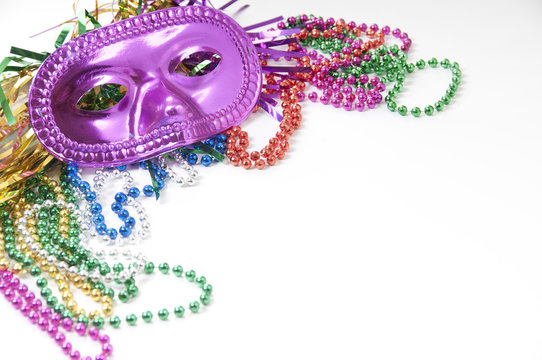 Mask and beads with copyspace