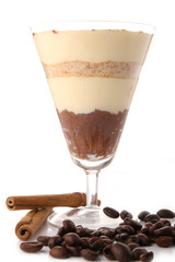 tiramisu sur fond blanc