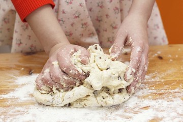 Dough kneading