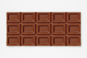白背景に板チョコレートのアップ