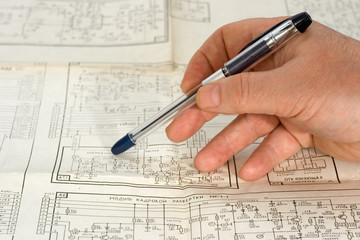diagram of an electronic device.