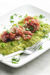 mashed peas with fried pancetta