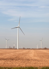Wind turbine and farm field