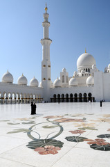 Große Moschee in Abu Dhabi, Innenhof