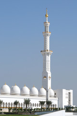 Fototapeta na wymiar Große Moschee in Abu Dhabi, Minarett