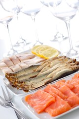 Fisch: Lachs, Sprotten und Forelle
