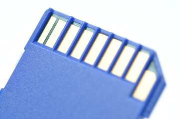 Close-up memory card