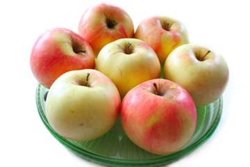 Apples on the plate