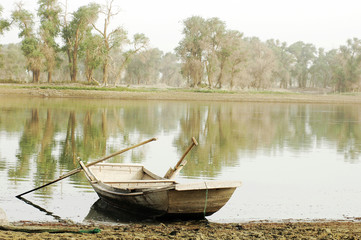 Obraz premium Boat at lake